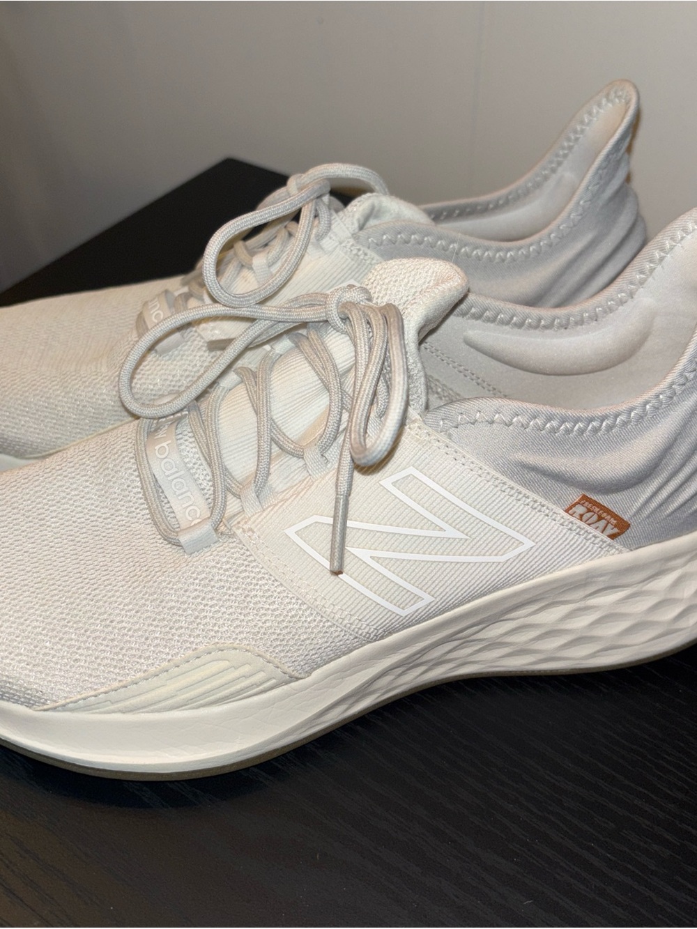New Balance Fresh Foam Roav Women’s 10.5 White Grey Running Athletic Sneakers